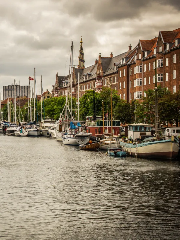 Christianshavns Kanal med både